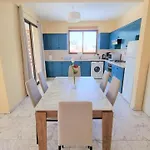 アパート Comfy In A Shared Near Salt Lake With Internet And Netflix