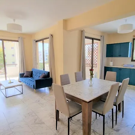 Comfy In A Shared Near Salt Lake With Internet And Netflix Apartment *
