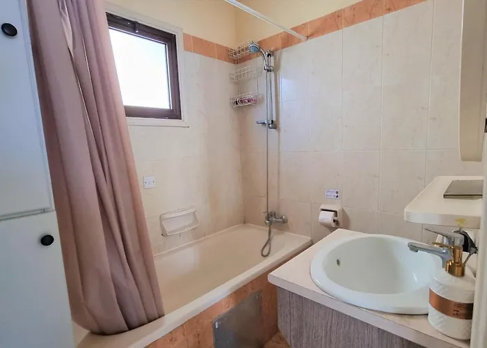 Comfy In A Shared Near Salt Lake With Internet And Netflix Apartmán *